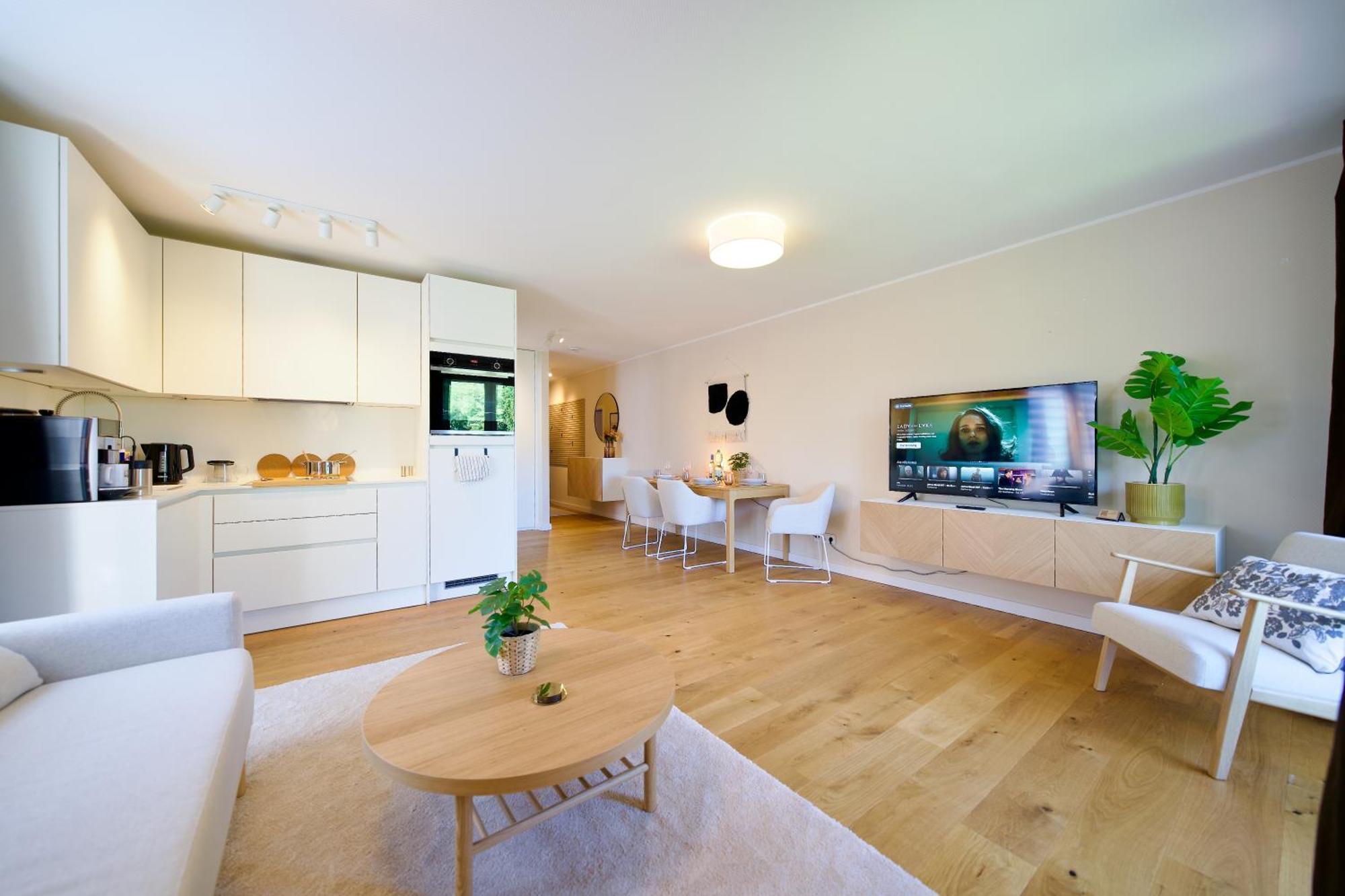 츠비카우 Edler Wohnraum Schwanenteich-Oase Mit Balkon, Kaffeevollautomat, Lift & Parkplatz 아파트 외부 사진