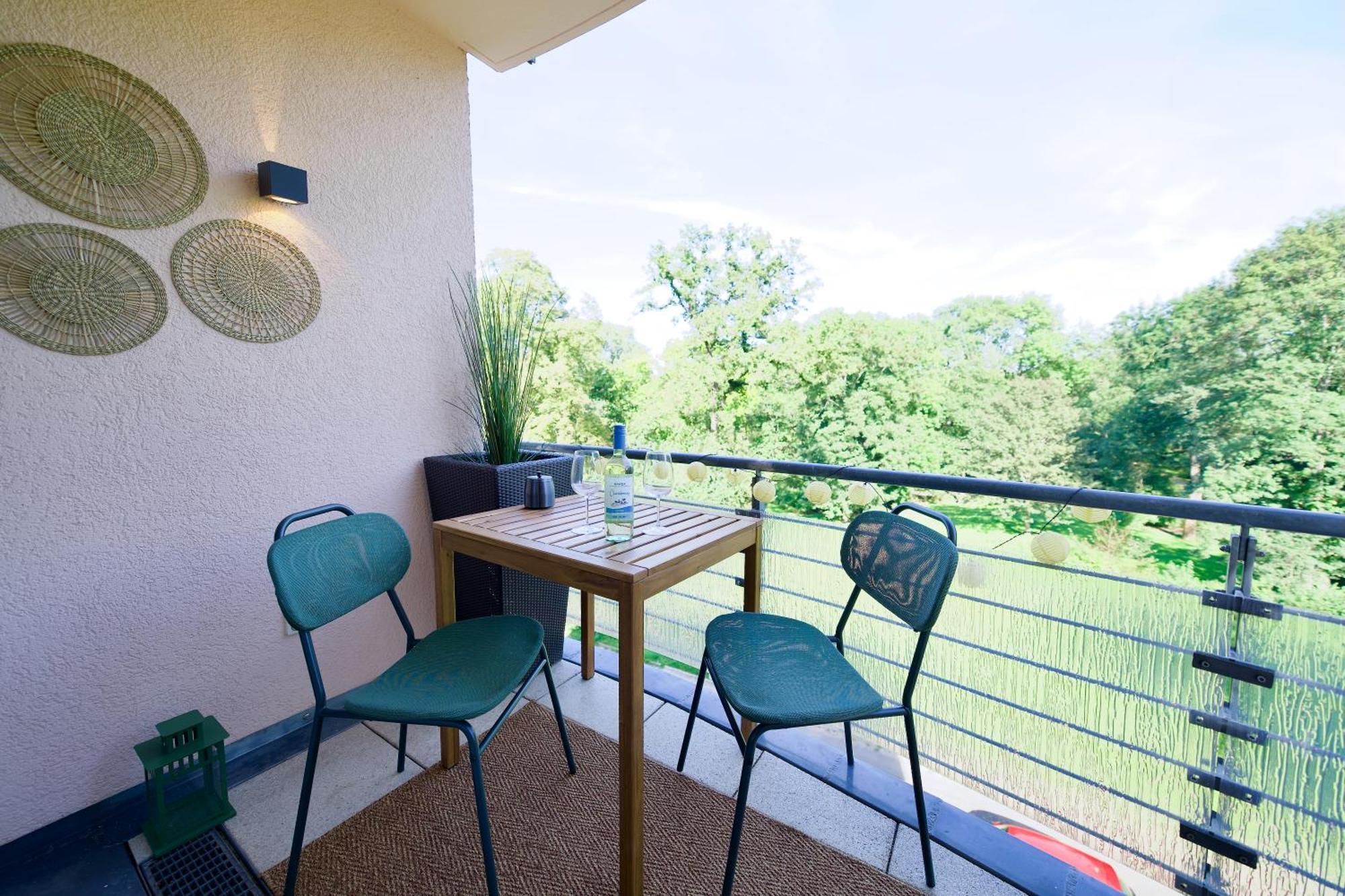 츠비카우 Edler Wohnraum Schwanenteich-Oase Mit Balkon, Kaffeevollautomat, Lift & Parkplatz 아파트 외부 사진